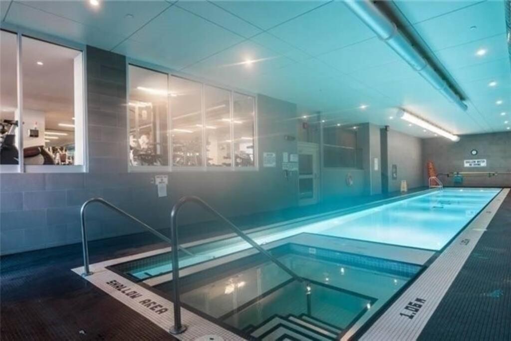 Luxury Suite Downtown Toronto Near Cn Tower Eksteriør billede